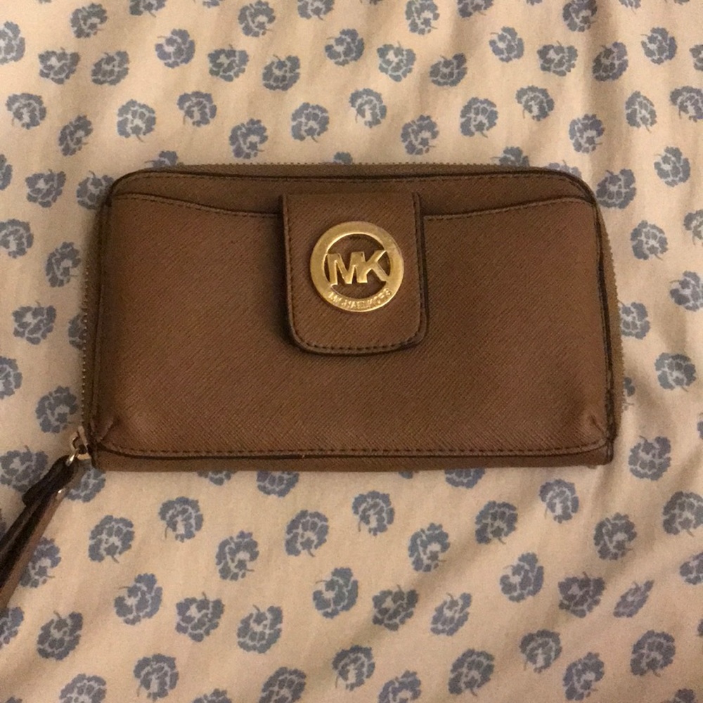 Michael Kors Wristlet